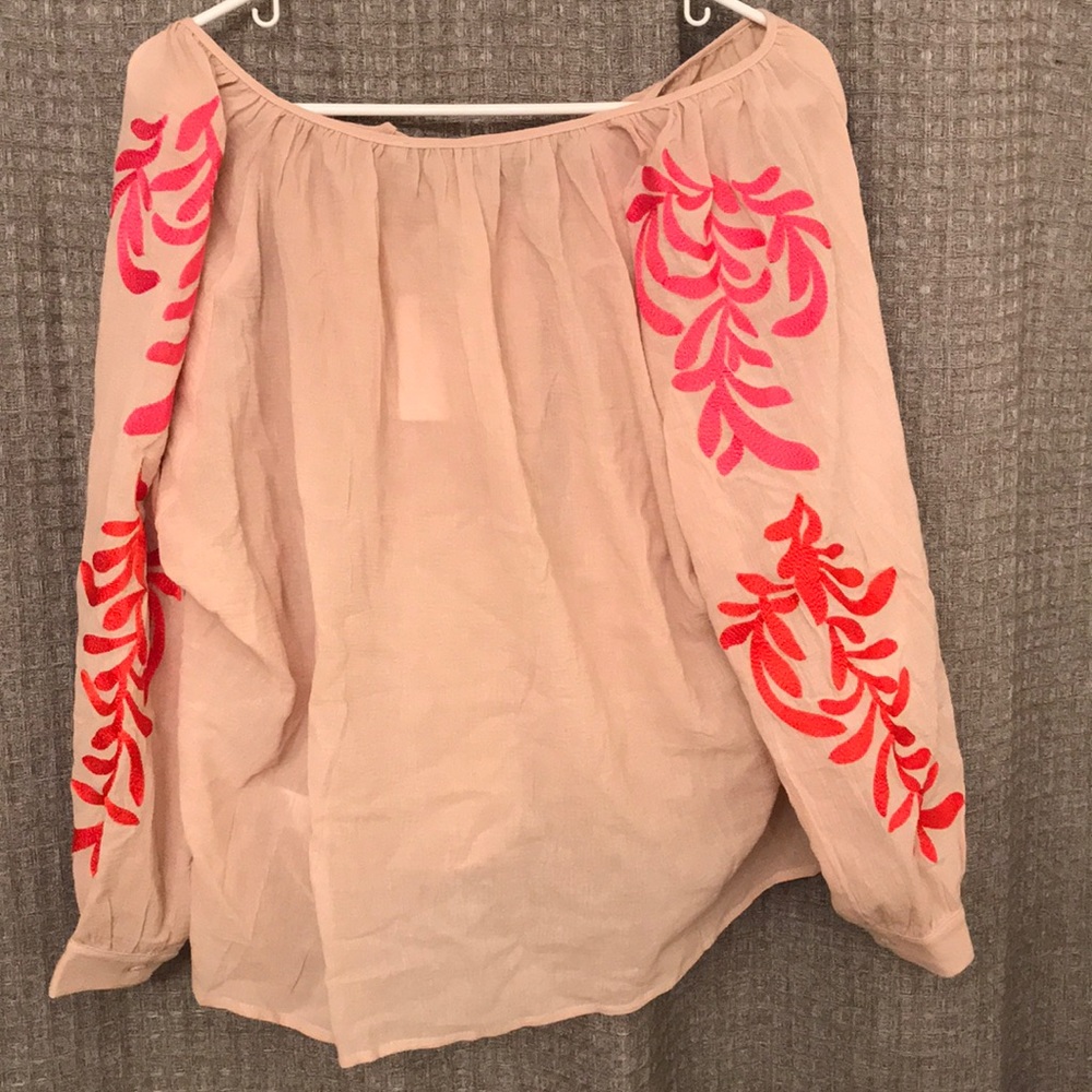 Embroidered blouse - Picture 4 of 4